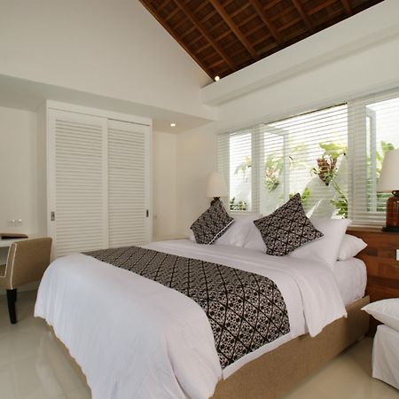 ホテル Collection O 20 Astana Kunti Seminyak エクステリア 写真