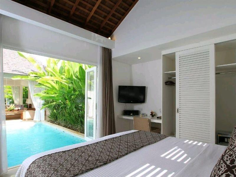 ホテル Collection O 20 Astana Kunti Seminyak エクステリア 写真