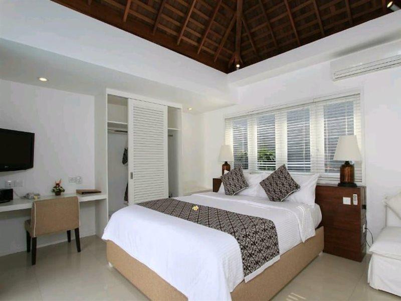 ホテル Collection O 20 Astana Kunti Seminyak エクステリア 写真